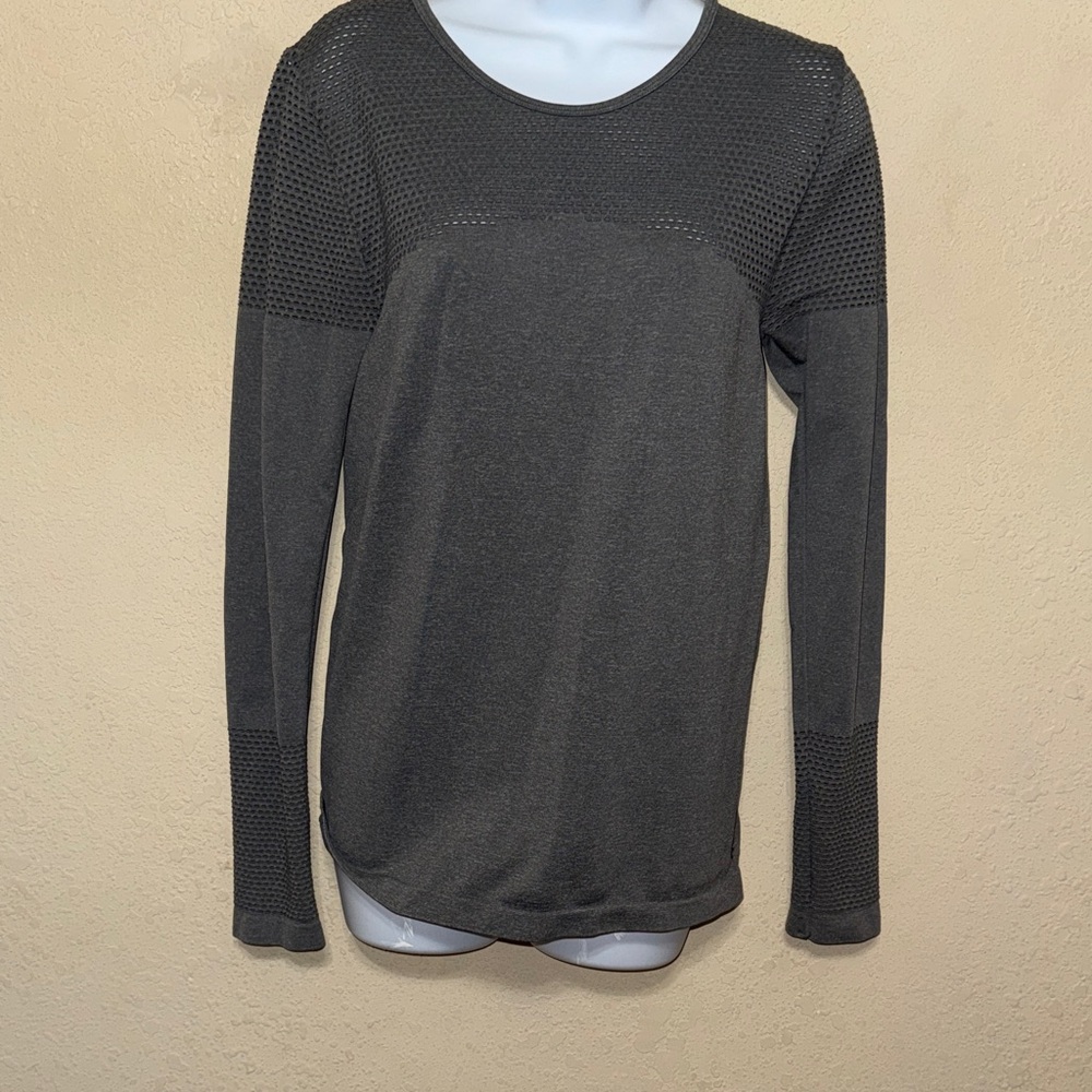 Fabletics Mussetta Longsleeve Performance Knit To… - image 1